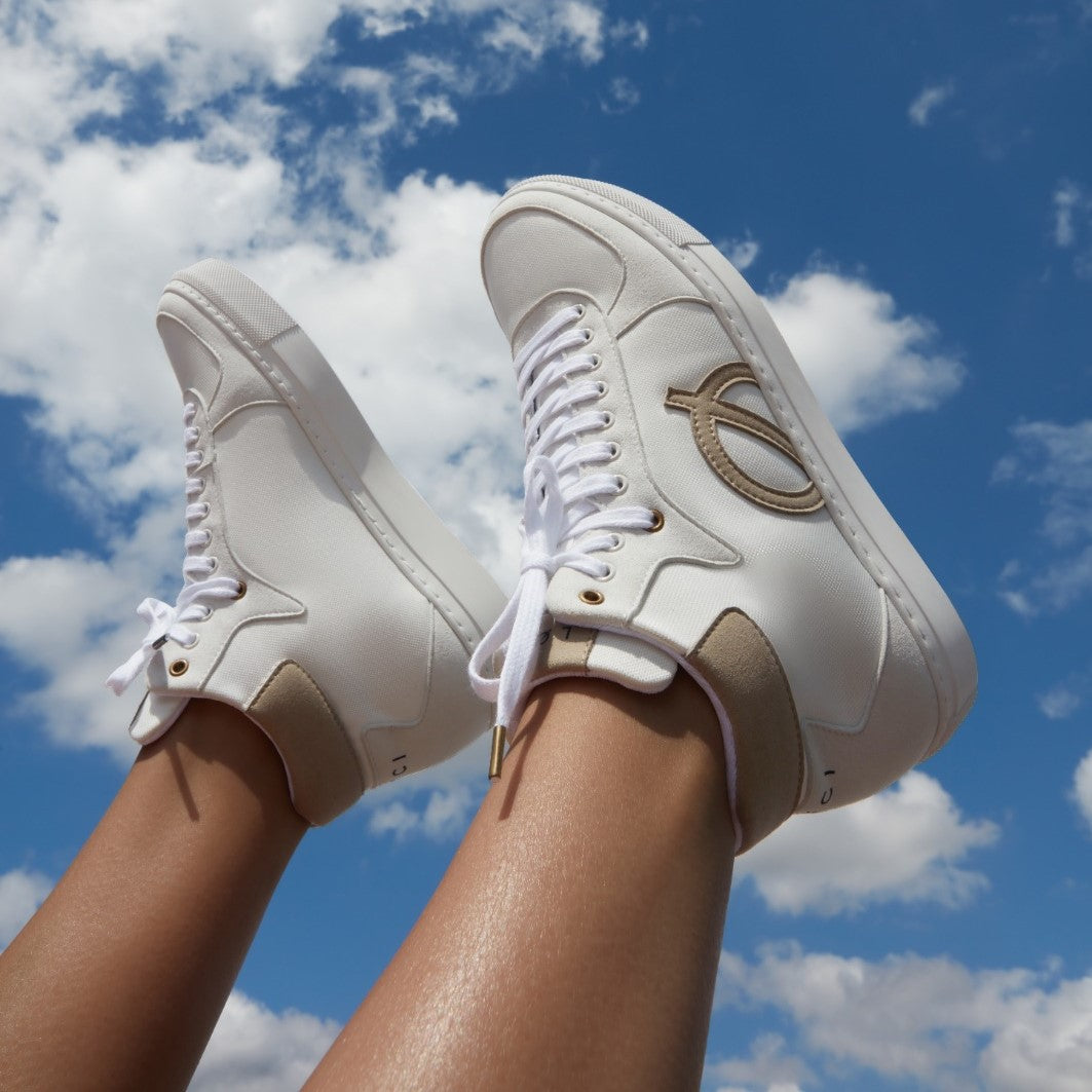 LOCI Eleven Natural Stone legs in the air