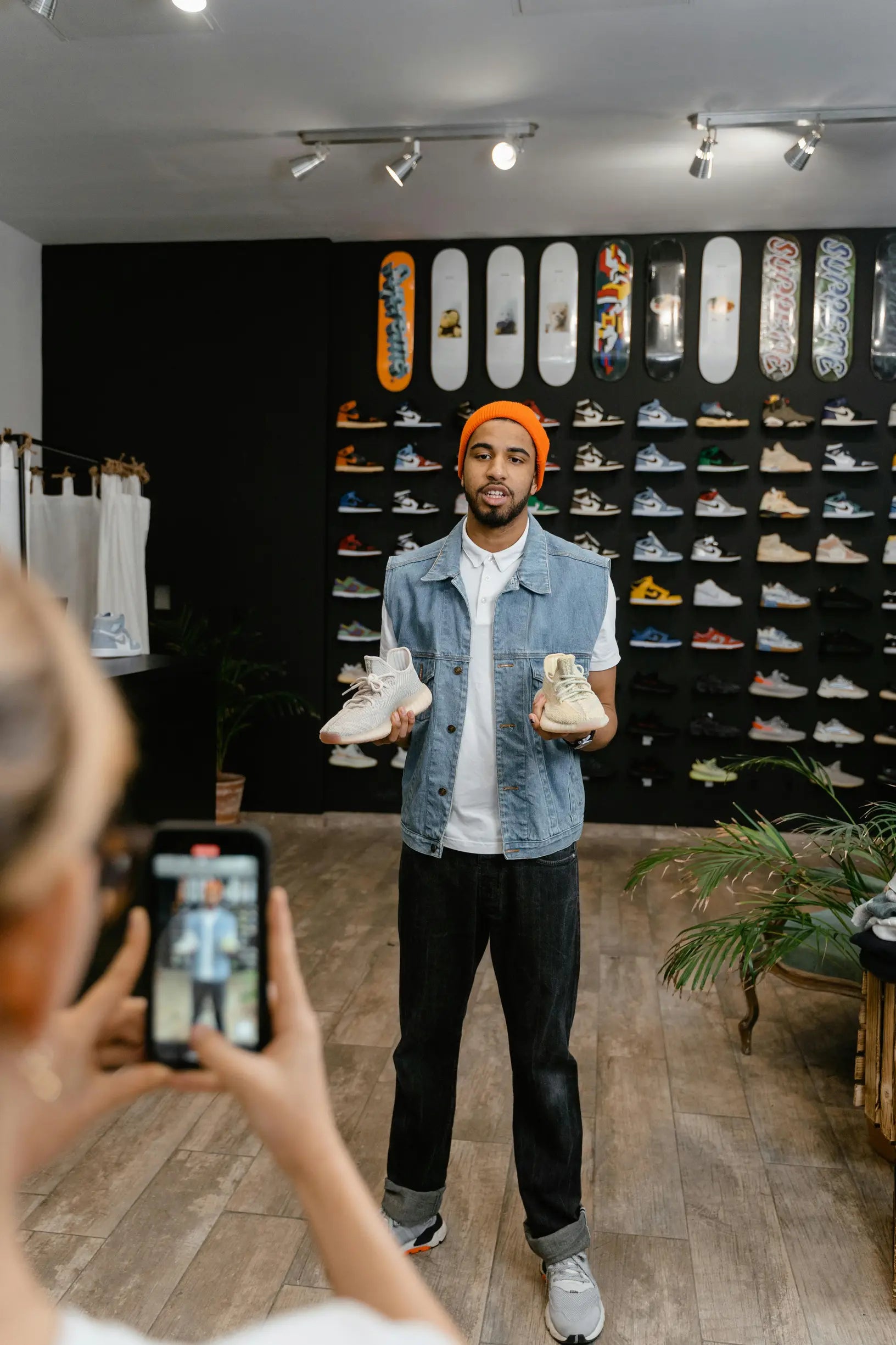 How to Evaluate Vegan Sneakers for Daily Durability and Comfort
