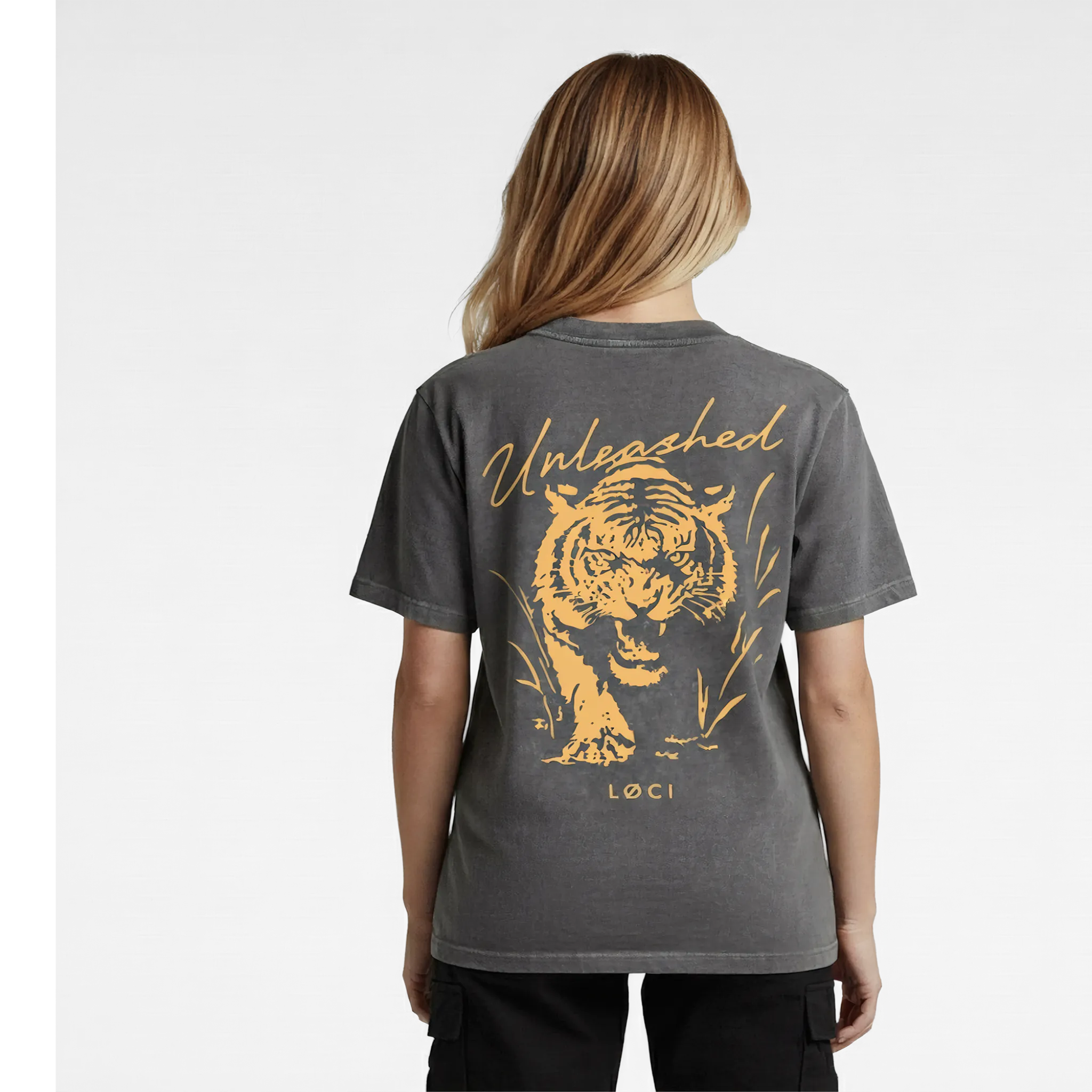 UNLEASHED WOMEN'S T-SHIRT - COAL STONE